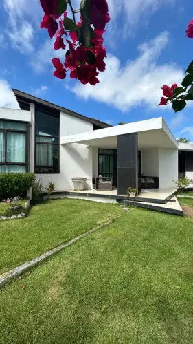Alugo a casa dos seus sonhos em Condominio em Aldeia