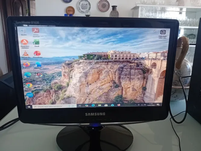 Monitor Samsung Funcionando Perfeitamente 