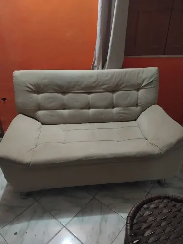 Vende sofa 2 lugares com defeito