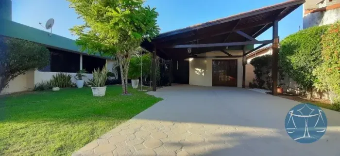 CASA EM CAPIM MACIO