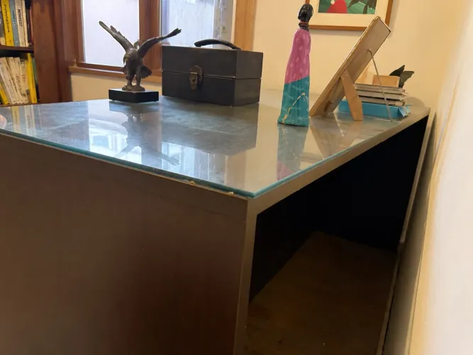 Buffet Aparador Moderno com Tampo de Vidro ? Excelente Estrutura