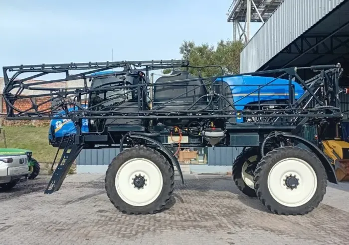 Pulverizador New Holland SP2500