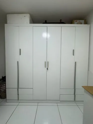 Guarda roupas casal