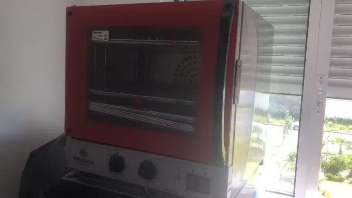 Forno Elétrico PROGAS, 220 V. como Novo.
