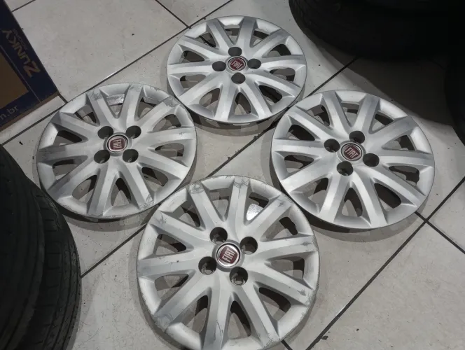 Calotas Fiat original usadas aro 14 as 4 calotas usadas $149 reais original Fiat 