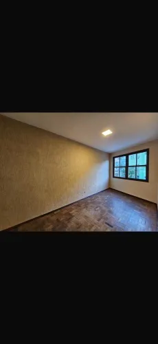 Apartamento dúplex recém reformado