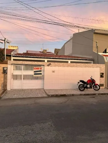 Casa à Venda no Conjunto Orlando Dantas