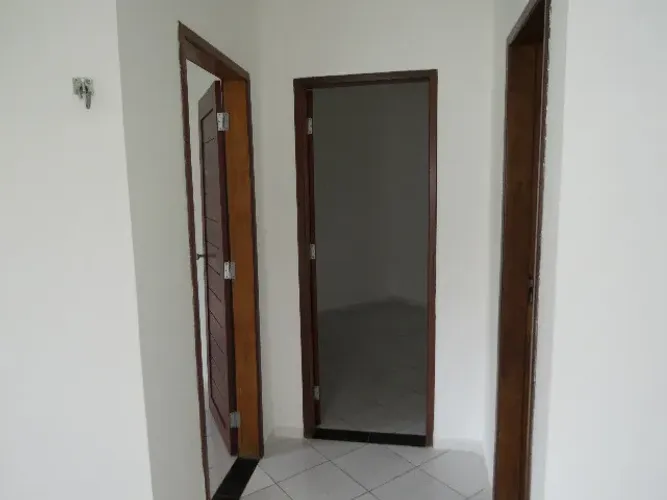 Alugo casa em condomínio no bairro Jardim Quarenta - 2 quartos