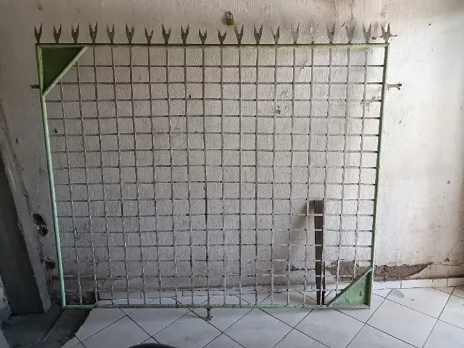 Grade de ferro