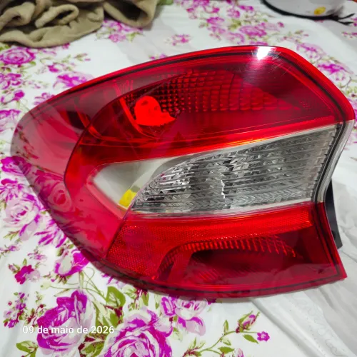 Lanterna Traseira Esquerda Cristal Ford Ka Sedan 2015 - 2021