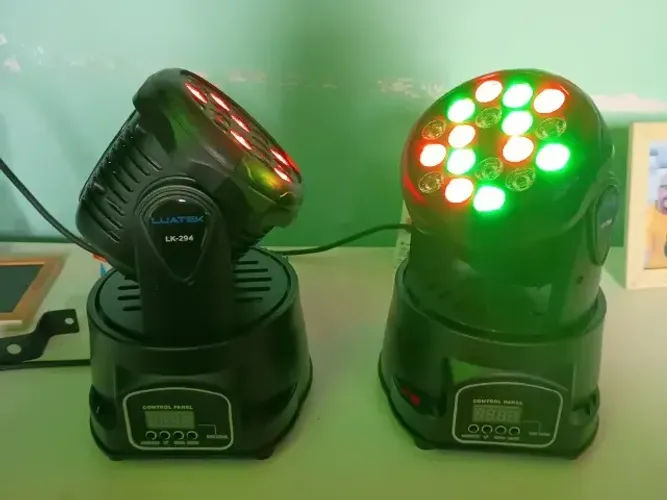 Moving de 18 Saídas RGB 90W NOVO