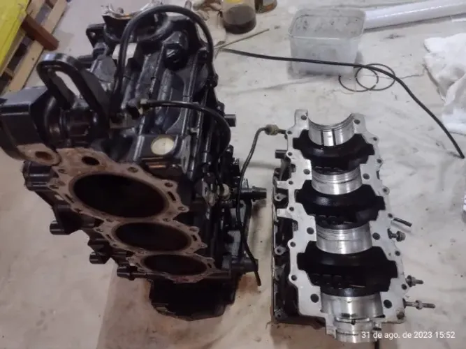 Bloco Motor de Popa Evinrude E-Tec 90 hp.