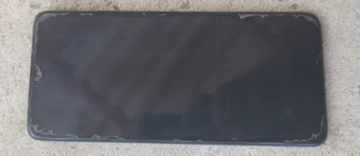 Vendo esse moto g6 , motivo precisando do dinheiro