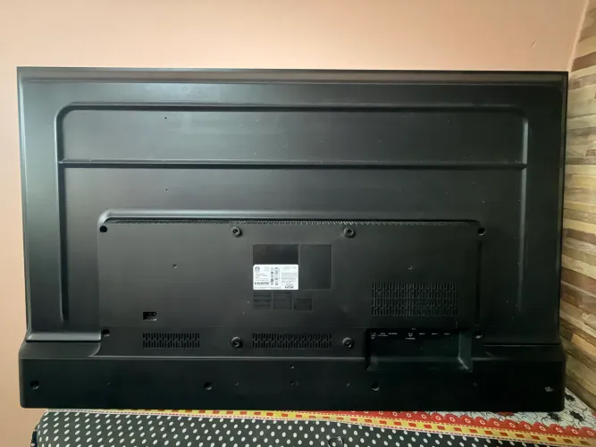 TV Philips 50? 50PUG7406/78 - Liga e Tem Som - Para Conserto/Venda de Peças
