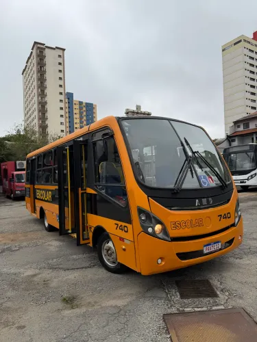 Micro ônibus escolar ano2017