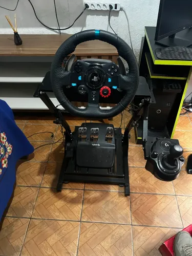 Logitech G29 Driving Force + Cockpit Completo + Pedais - PS4/PS5