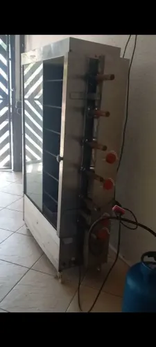 Máquina de assar frango a gás