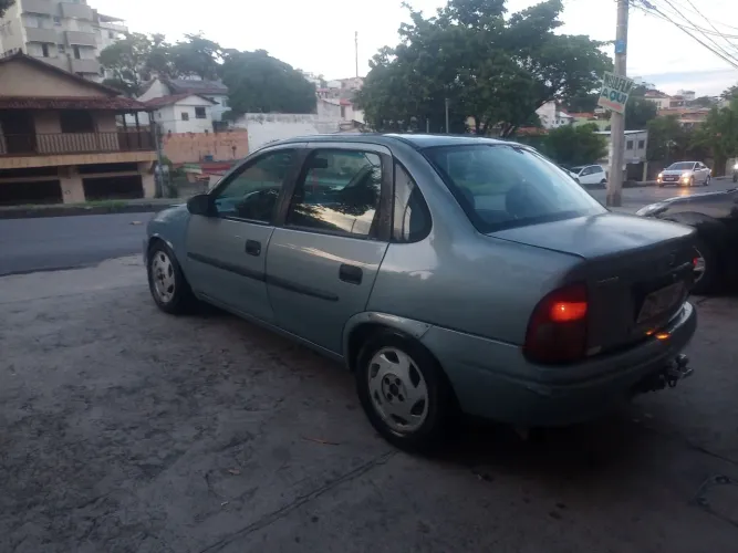 Chevrolet Corsa Sedan 1.0 MPFI 8V 71cv 4P 2003