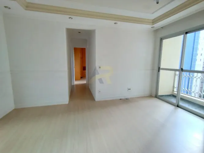 Apartamento para Locação em São Paulo, Sítio Pinheirinho, 2 dormitórios, 1 banheiro, 1 vag
