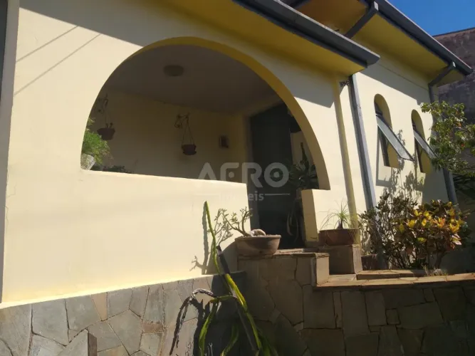 Casa para venda com 144,25 m² e 4 quartos em Centro, Bauru - SP