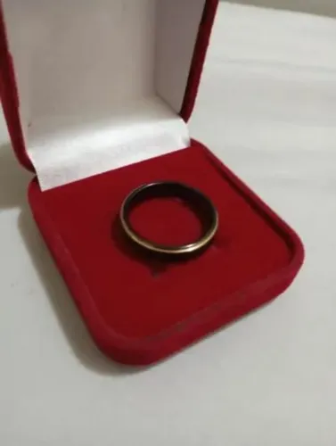Anel de tungstênio e banho de ouro 18K