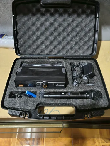 Microfone kadosh k5M novo com fone kzsn pro