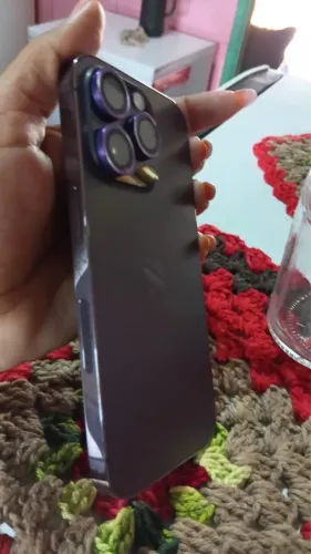 Vendo celular 14 pro semi novo por 3 mil  Bateria 77%