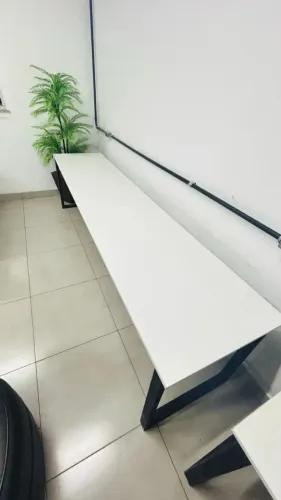 Mesa estrutura Metalica Resistente com tampo MDF