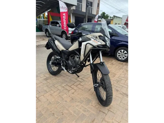 Honda Xre 300 sahara adventure 2026