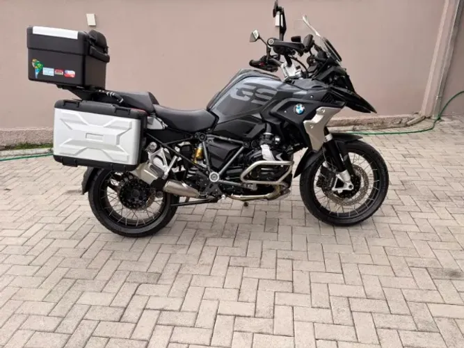 BMW R1250 Triple Black 719