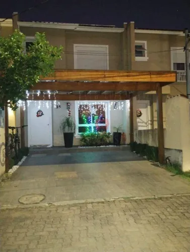 Sobrado com 3 dormitórios à venda, 109 m² por R$ 659.900,00 - Central Parque - Cachoeirinh