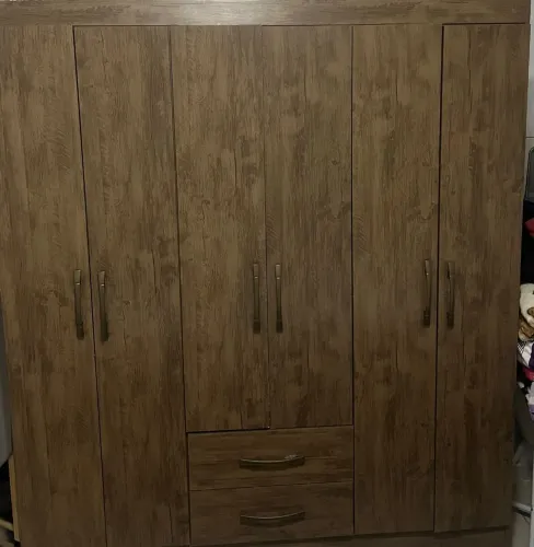 Guarda roupa 6 portas