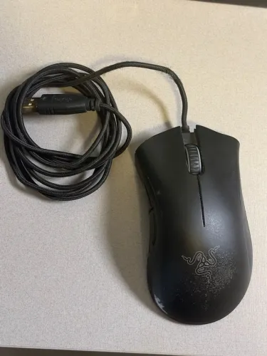 Mouse deathadder chroma usado