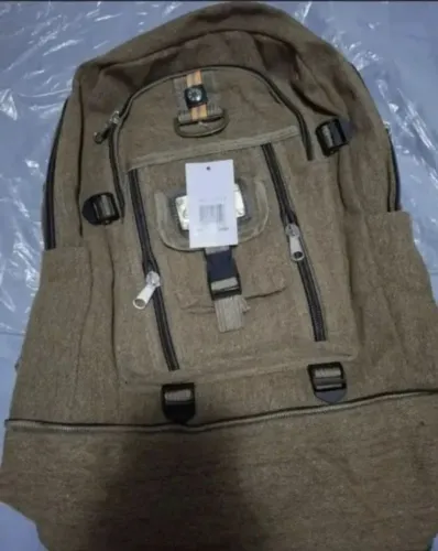 Mochila de lona para camping ou pequenas viagens com bússola, nova!