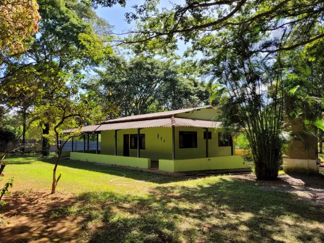 Chácara para moradia, lazer ou descanso .