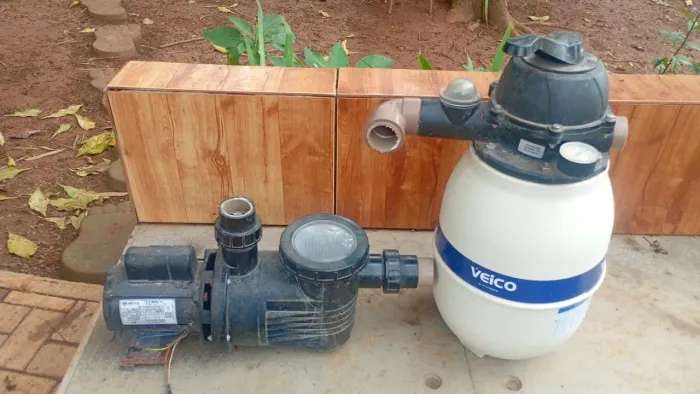 Conjunto para Piscina - Bomba 1/4 CV + Filtro Veico