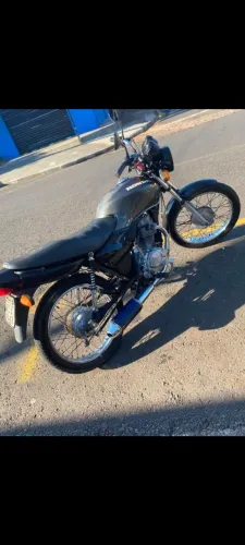 Vende se uma moto Fan 125 chama no ZAP * Rio preto leia a descrição