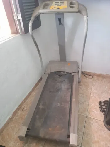 Esteira retirada de peças