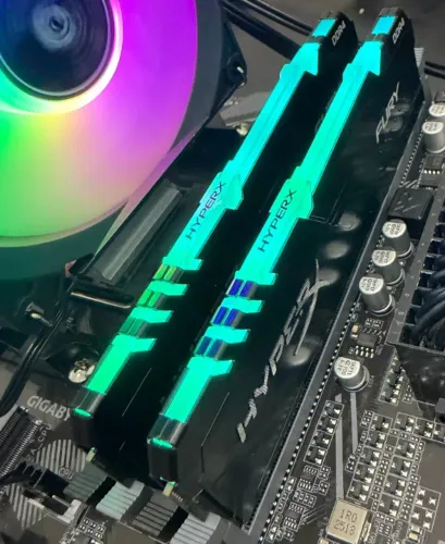 Memória DDR4 32gb(2X16) 3200MHZ Kingston Fury RGB- Loja física