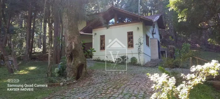 Casa com 4 dormitórios para alugar, 300 m² por R$ 5.150,00/mês - Canelinha - Canela/RS
