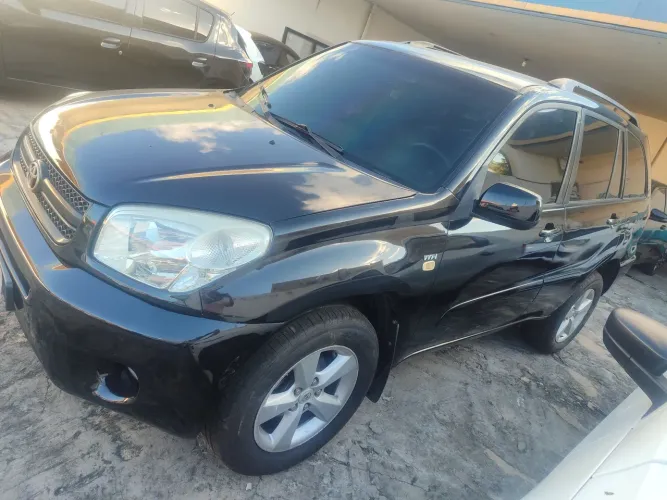 Toyota RAV4 2.0 4X4 16V Aut. 2004