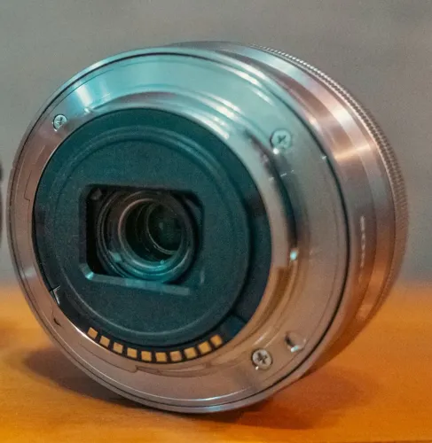 Lente Sony 16-50mm PZ Prata