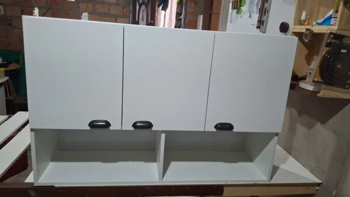Armario aéreo de cozinha 3 portas