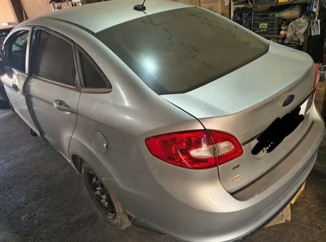 Sucata New Fiesta Sedan/retirada de peças