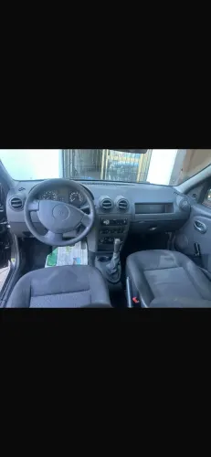 Renault Logan Authentique Hi-flex 1.0 16V 4P 2010