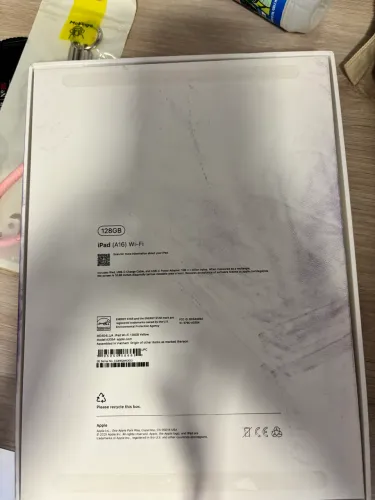 Vendo IPad + case, original novo