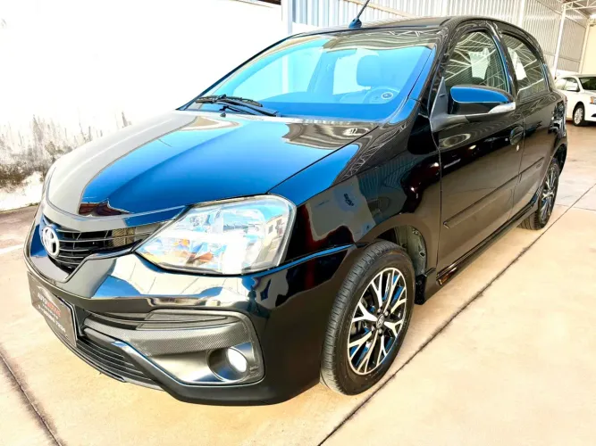 Toyota Etios Platinum 1.5 Flex 16V 4P Aut. 2017