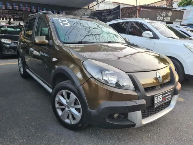 Renault Sandero Stepway Hi-power 1.6 8V 5P 2013