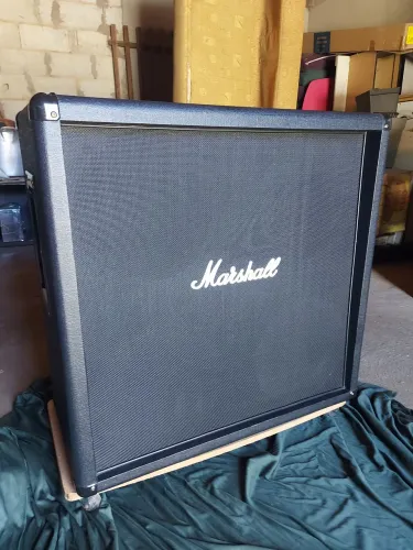 Caixa Marshall 4x12 M412b falantes ax75 eminence muito nova!