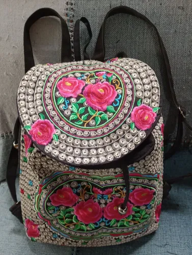 Mochila Bordada importada